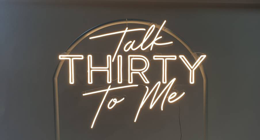 Neon-Sign_TALK-THIRTY-TO-ME_2
